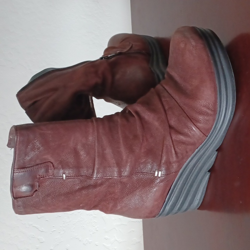 Miz Mooz boots size 8 / 39